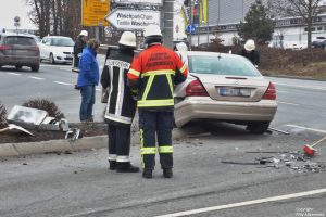 Einsatz 06 2017 Verkehrsunfall Mittelweg (4)