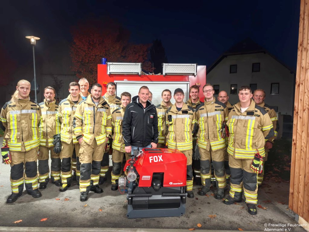 Einweisung in neue Tragkraftspritze Rosenbauer Fox der FFW Altenmarkt durch Firma Gstöttl Markus Rosenkranz