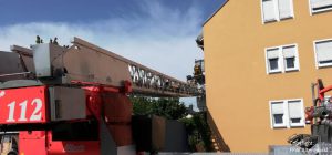 Einsatz 12 2019 Wohnungsöffnung Unterstützung Rettungsdienst mit Drehleiter Beitragsbild
