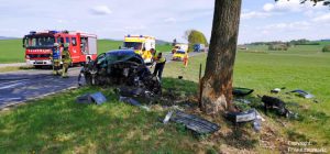 Einsatz 22 2020 PKW gegen Baum Scharlau_Beitragsbild
