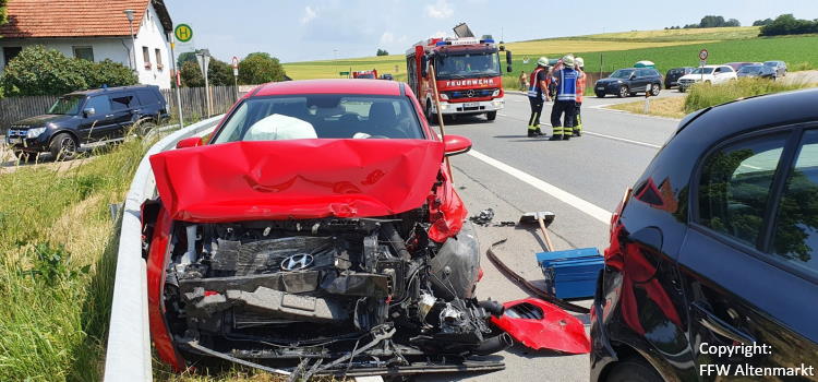 Einsatz 22 2021 Verkehrsunfall B20 Höfen Beitragsbild