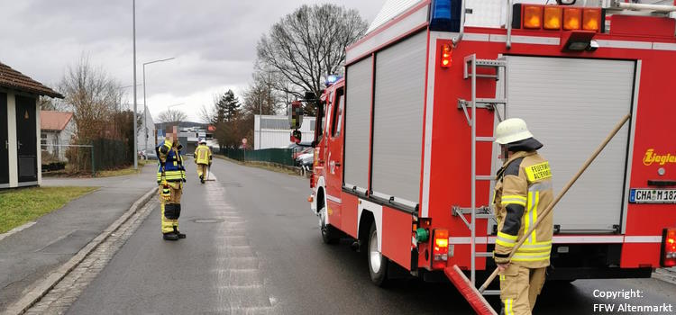 Einsatz 01 2023 Ölspur Hans-Eder-Straße_Beitragsbild