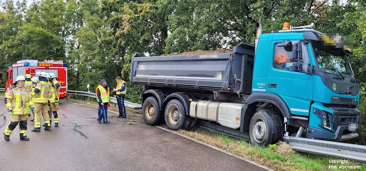 Einsatz 37 2024 LKW Unfall Cham-Süd Beitragsbild