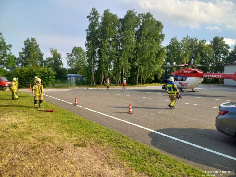 Einsatz 12 2025 Betriebsunfall Arm eingeklemmt (1)