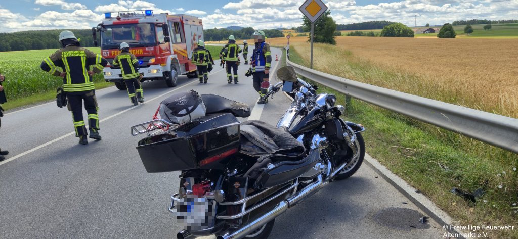 Einsatz 16 2025 Verkehrsunfall B20 (6)
