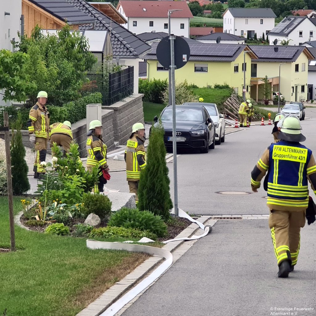 Gemeinschaftsübung Penting Waldbrand 2025 (8)