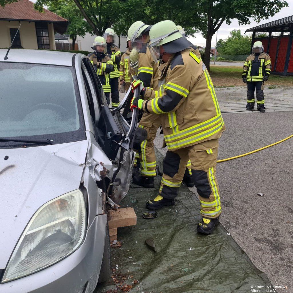 Übung THL Rettungssatz 2025 (13)