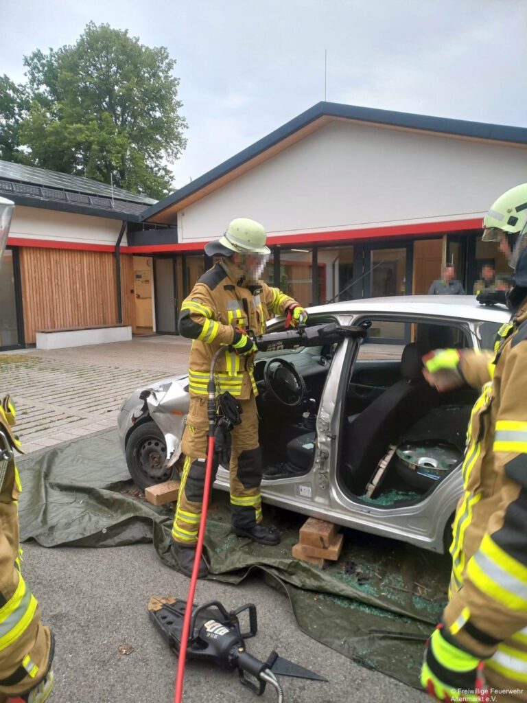 Übung THL Rettungssatz 2025 (7)