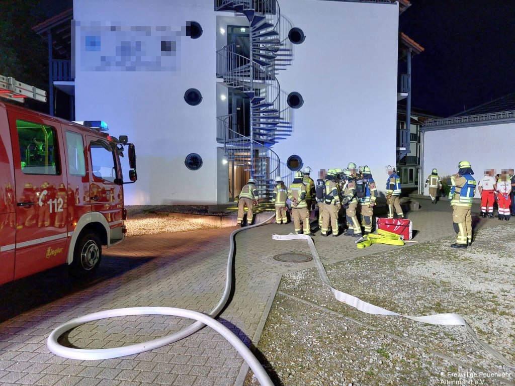 Einsatz 23 2025 Brand Hotel Altenmarkt (1)