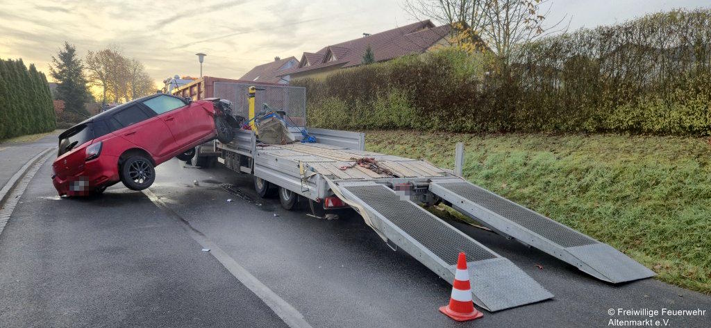 Einsatz 30 2025 Verkehrsunfall Untertraubenbach (4)