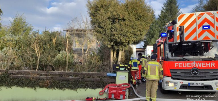 Einsatz 01 2026 Brand Cham Siechen (1)