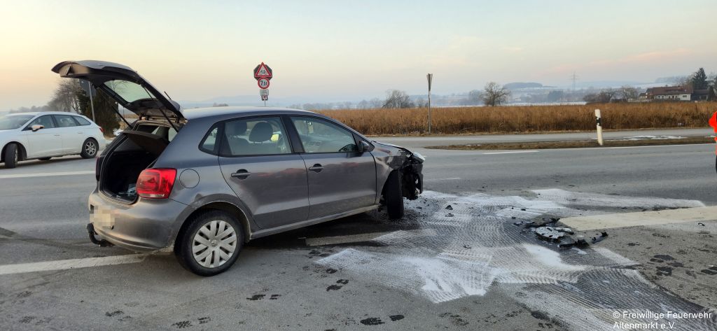 Einsatz 04 2026 Verkehrsunfall (2)