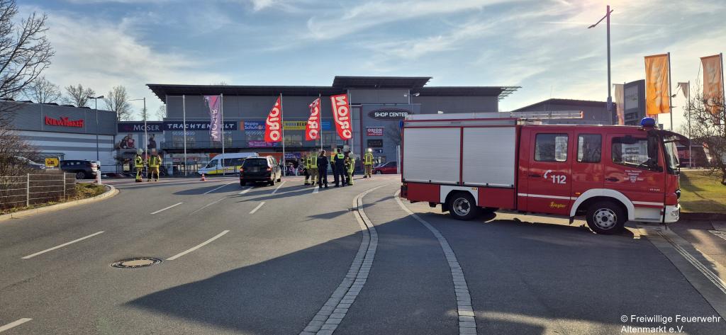 Einsatz 10 2026 Unfall Rodinger Straße (3)