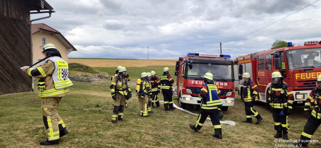 Einsatz 32 Rauchentwicklung Gebäude Kronirlet (1)